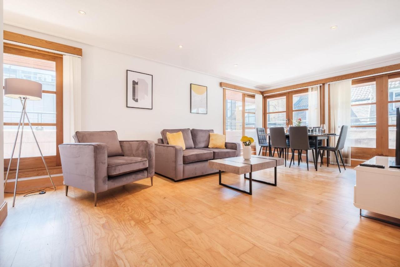 לונדון 2Br Penthouse With Terrace - Heart Of Holborn - Cityapartmentstay מראה חיצוני תמונה