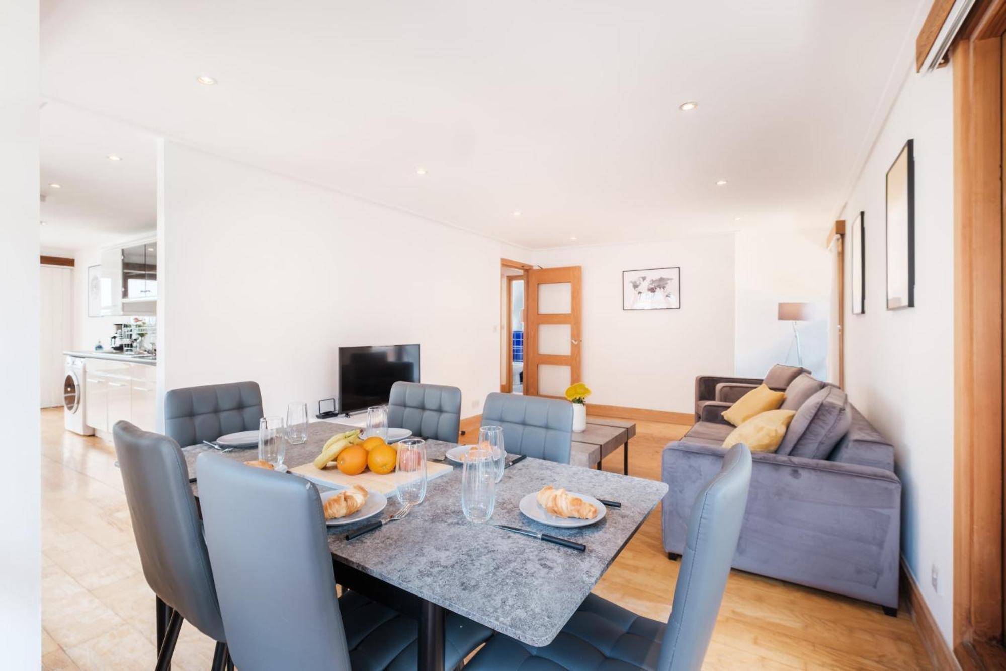 לונדון 2Br Penthouse With Terrace - Heart Of Holborn - Cityapartmentstay מראה חיצוני תמונה