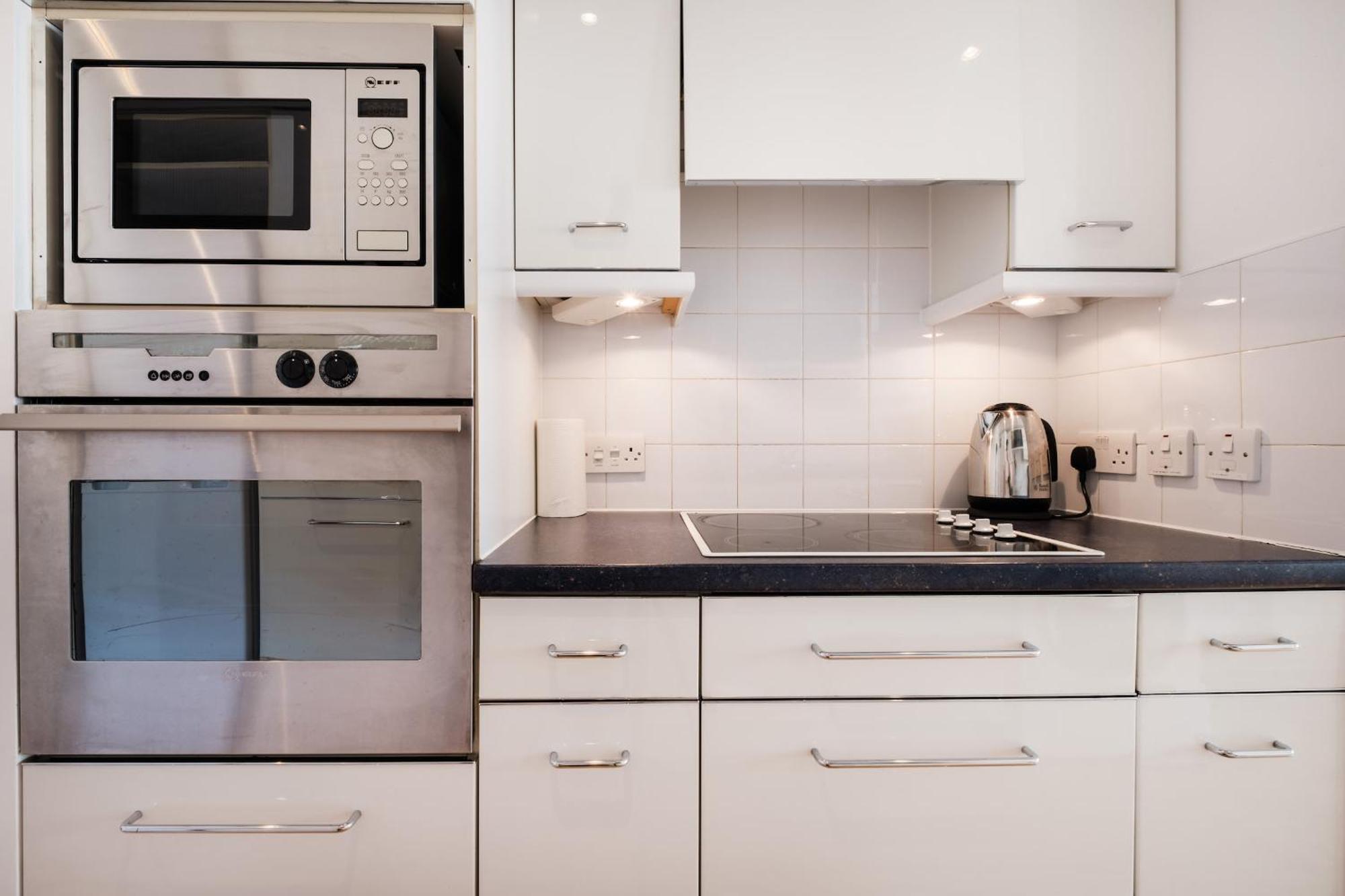 לונדון 2Br Penthouse With Terrace - Heart Of Holborn - Cityapartmentstay מראה חיצוני תמונה