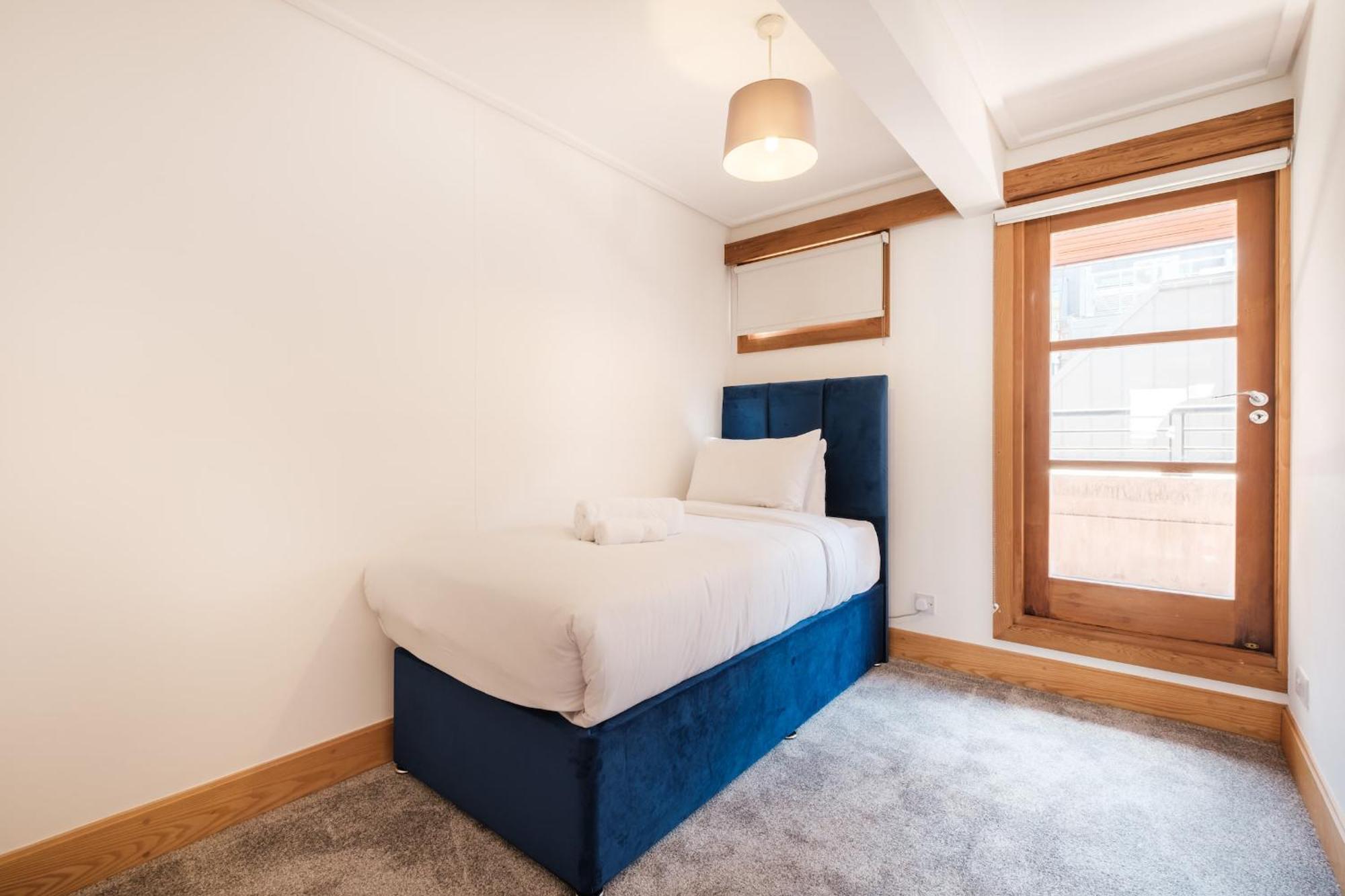 לונדון 2Br Penthouse With Terrace - Heart Of Holborn - Cityapartmentstay מראה חיצוני תמונה