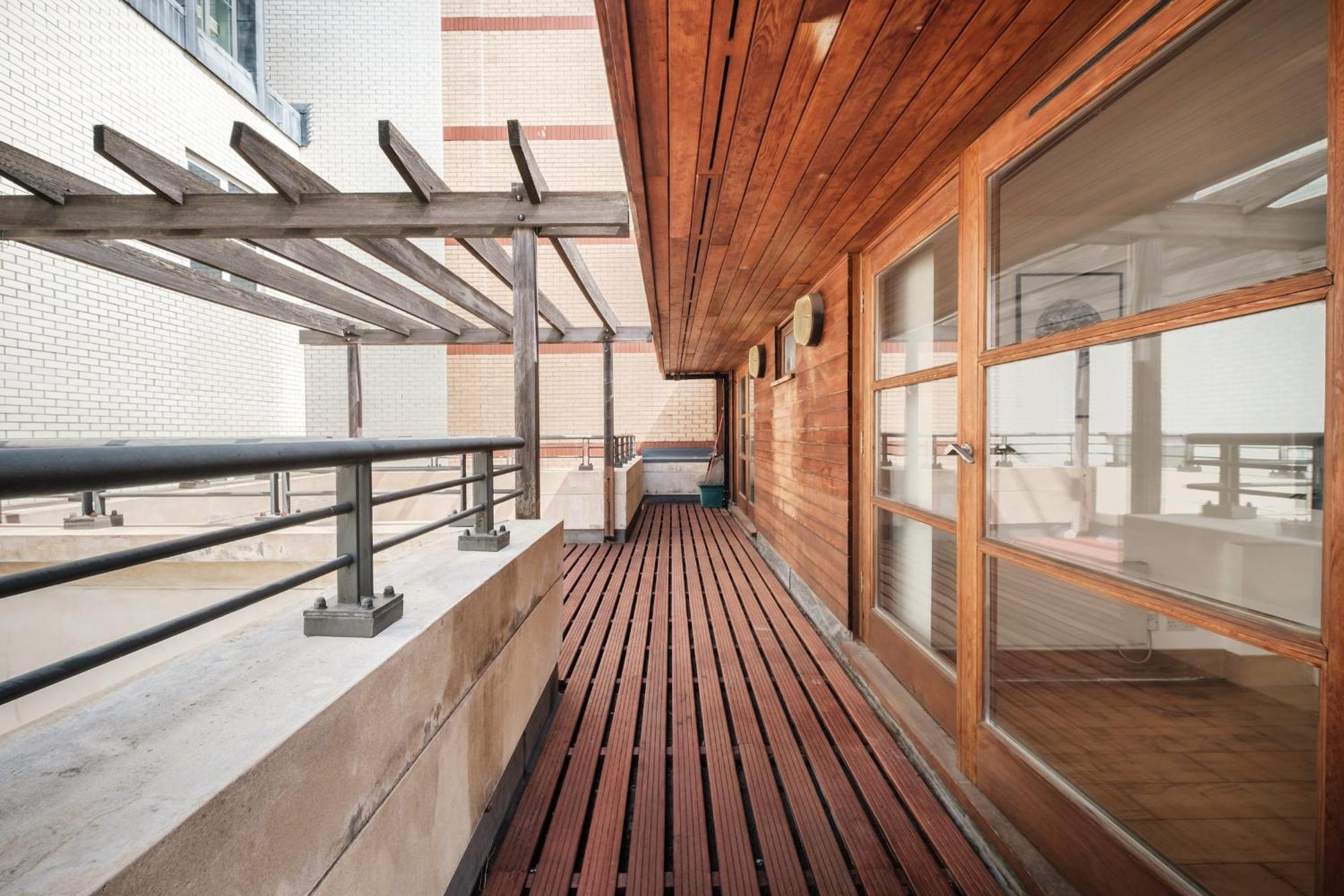 לונדון 2Br Penthouse With Terrace - Heart Of Holborn - Cityapartmentstay מראה חיצוני תמונה